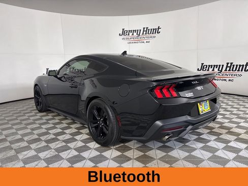 Used 2025 Ford Mustang GT RWD image 7