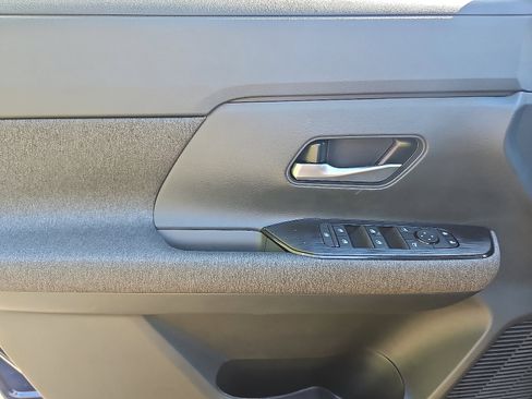 New 2026 Nissan Kicks SV w/ SV Premium Package image 9