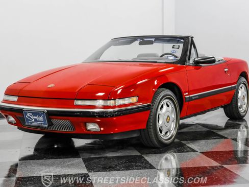 Used 1991 Buick Reatta Convertible image 17
