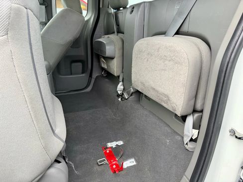 Used 2019 Nissan Frontier S image 16