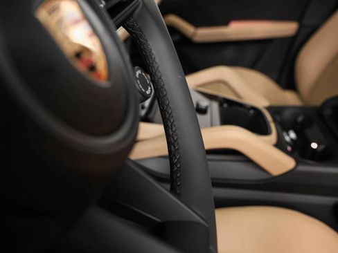 New 2025 Porsche Cayenne image 26