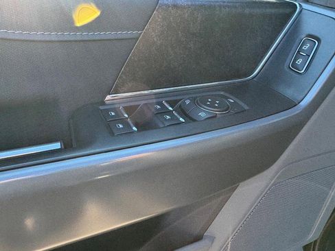 Used 2022 Ford F150 XLT w/ Equipment Group 302A High image 17