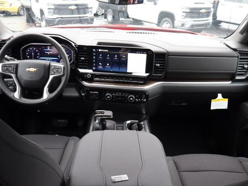 New 2026 Chevrolet Silverado 1500 LT w/ LPO, Dark Essentials Package AWD/4WD image 17