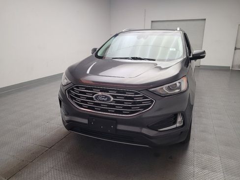 Used 2019 Ford Edge Titanium FWD image 15