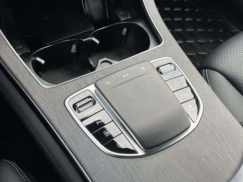 Used 2022 Mercedes-Benz GLC 300 4MATIC image 25
