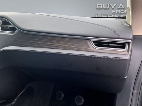 Used 2016 Tesla Model X 75D image 17