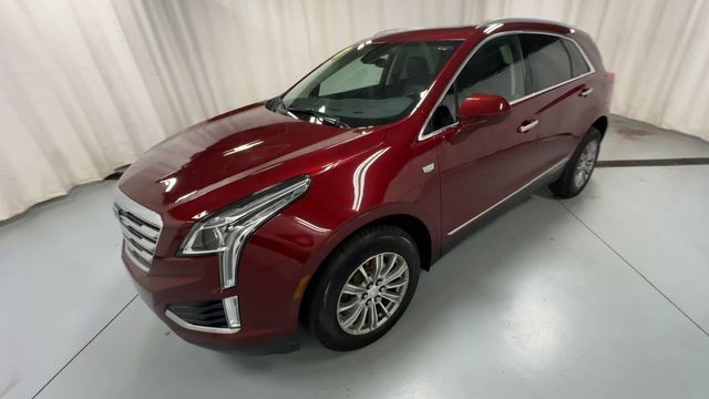 Used 2018 Cadillac XT5 Luxury w/ Driver Awareness Package FWD image 4