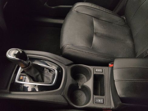 Used 2018 Nissan Rogue SL AWD/4WD image 26