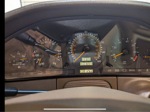 Used 1995 Mercedes-Benz S 320 image 8