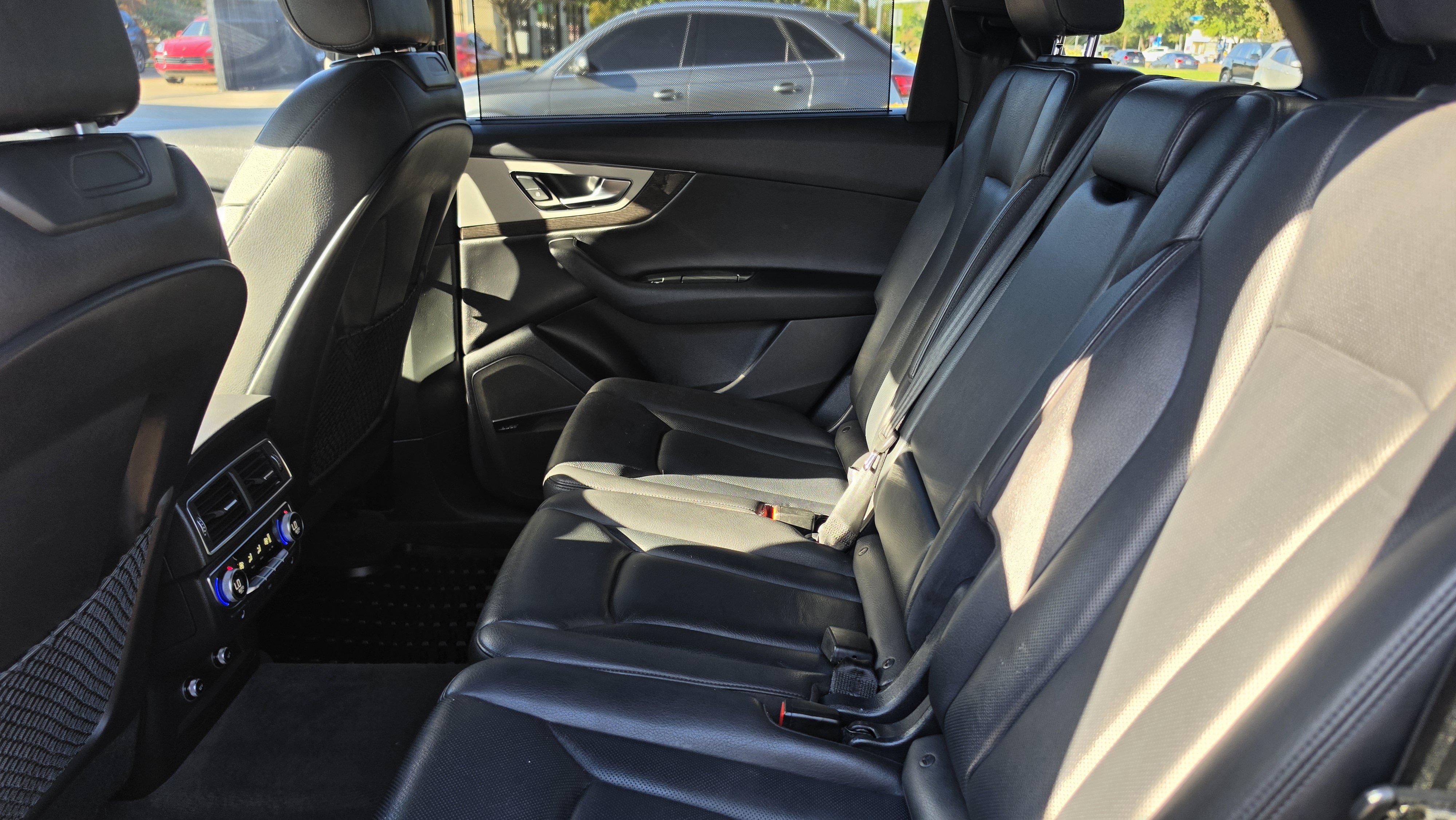 Used 2018 Audi Q7 2.0T Premium Plus AWD/4WD image 23
