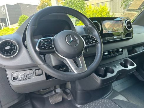 Used 2023 Mercedes-Benz Sprinter 2500 image 24