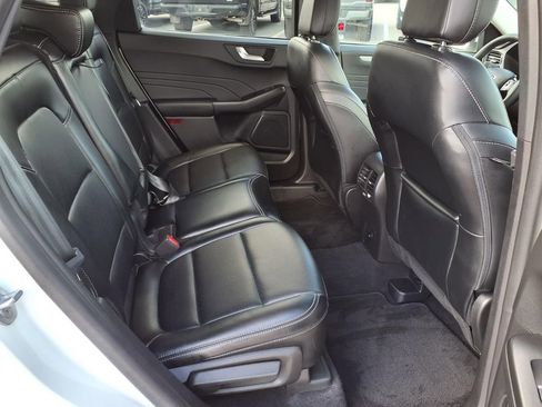 Used 2023 Ford Escape Platinum AWD/4WD image 16