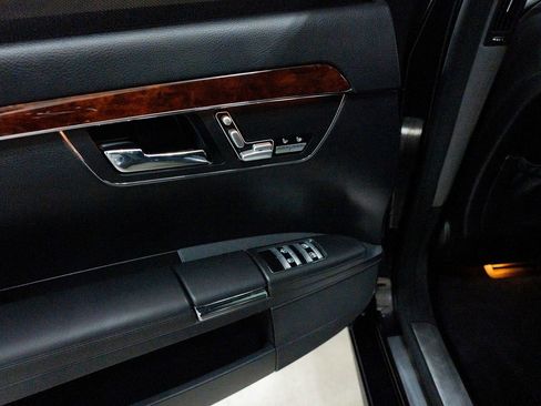 Used 2008 Mercedes-Benz S 63 AMG image 24