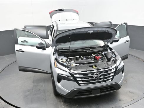 Certified 2025 Nissan Rogue S image 39