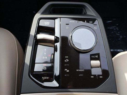 Certified 2023 BMW iX xDrive50 AWD/4WD image 19