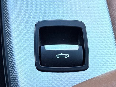 Used 2018 BMW M240i Convertible image 28