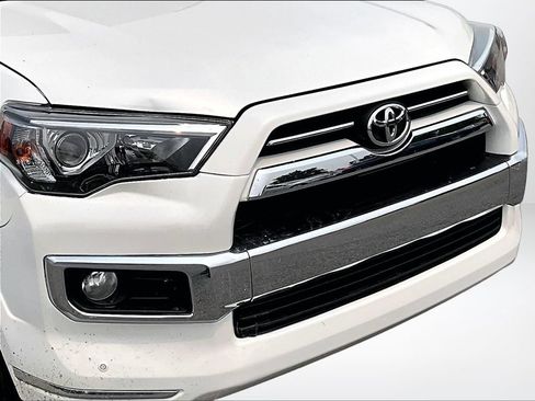 Used 2020 Toyota 4Runner Limited RWD image 29