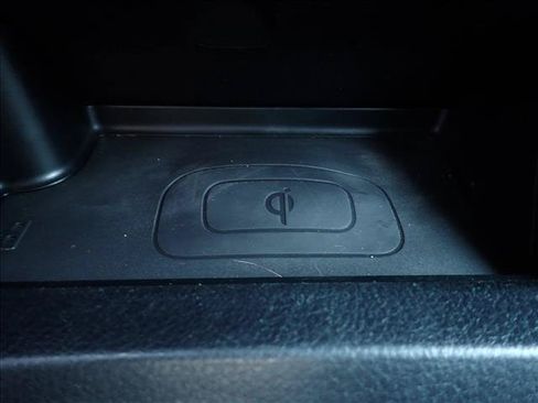 Used 2019 Toyota Tacoma TRD Off-Road AWD/4WD image 17