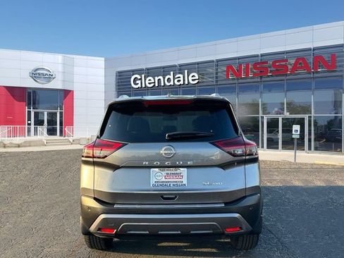 Used 2023 Nissan Rogue SL AWD/4WD image 5