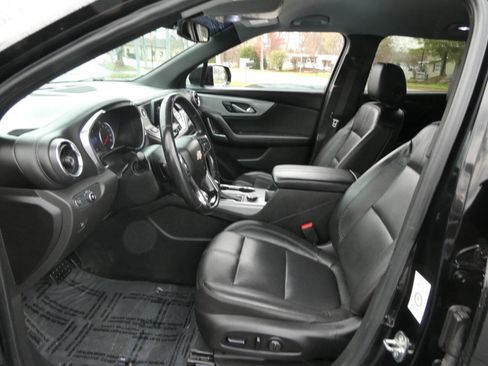 Used 2019 Chevrolet Blazer LT image 8