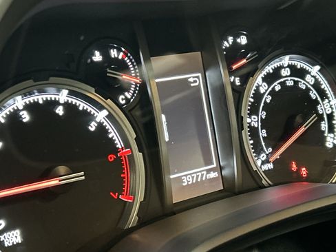 Used 2021 Toyota 4Runner TRD Pro AWD/4WD image 8