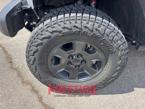 Used 2023 Jeep Gladiator Mojave w/ Cold Weather Group AWD/4WD image 12