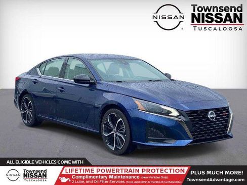 Certified 2024 Nissan Altima 2.5 SR FWD image 1
