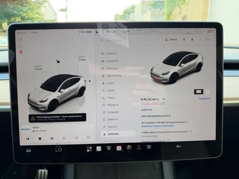 Used 2024 Tesla Model Y Performance AWD/4WD image 29
