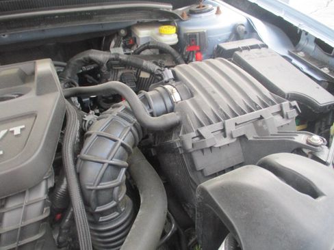Used 2013 Chrysler 200 Touring FWD image 17