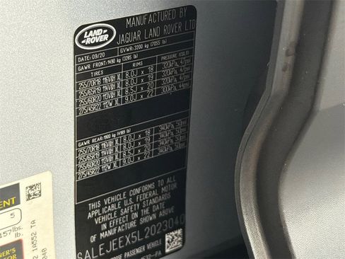 Used 2020 Land Rover Defender 110 S image 37