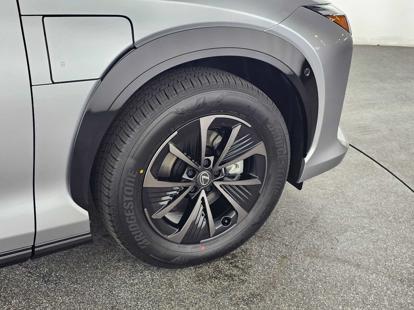 New 2026 Lexus RZ 350e 2WD w/ Technology Package image 9
