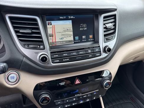Used 2017 Hyundai Tucson Limited w/ Limited Ultimate Package 03 AWD/4WD image 18