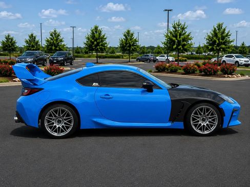 Used 2022 Toyota GR86 Premium RWD image 7