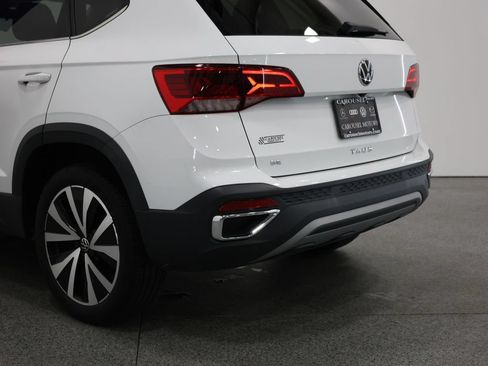 Used 2023 Volkswagen Taos SE FWD image 10