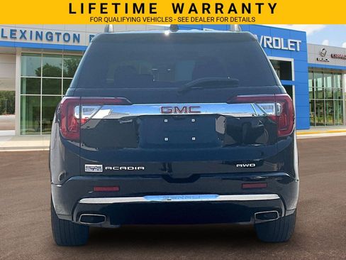 Used 2023 GMC Acadia Denali w/ Black Diamond Edition AWD/4WD image 4