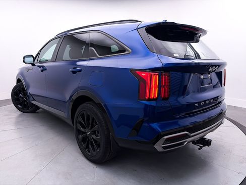 Used 2022 Kia Sorento SX image 2