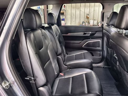 Used 2021 Kia Telluride S FWD image 30