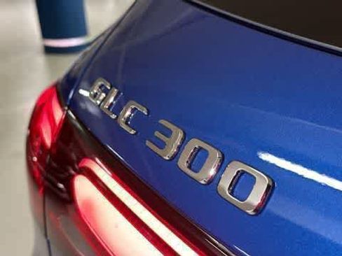 Used 2026 Mercedes-Benz GLC 300 4MATIC image 9