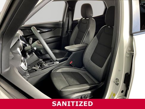 Used 2023 Chevrolet TrailBlazer LT w/ Convenience Package AWD/4WD image 19