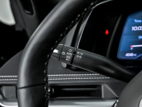 Used 2022 Chevrolet Corvette Stingray Preferred Cpe w/ Z51 Performance Package RWD image 30