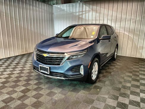 Used 2024 Chevrolet Equinox LT image 1