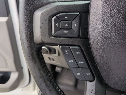 Used 2017 Ford F150 XLT w/ Equipment Group 302A Luxury image 21