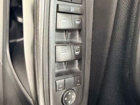 Used 2016 Jeep Cherokee High Altitude image 32