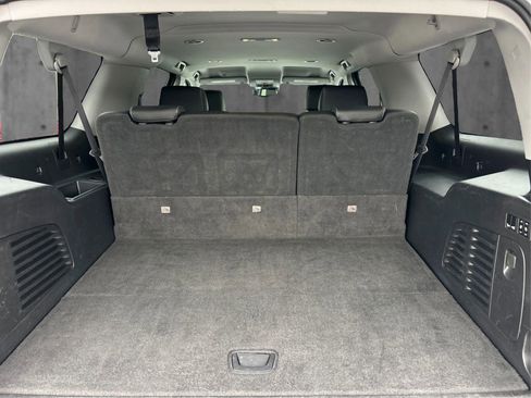 Used 2019 GMC Yukon XL SLT image 13