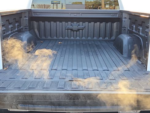 New 2026 Chevrolet Silverado 1500 LTZ w/ LTZ Premium Package image 9