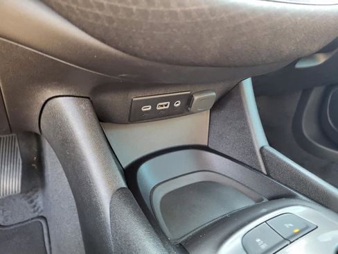 Used 2025 Chevrolet Malibu RS FWD image 20