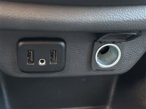 Certified 2023 Chevrolet Traverse LT image 22