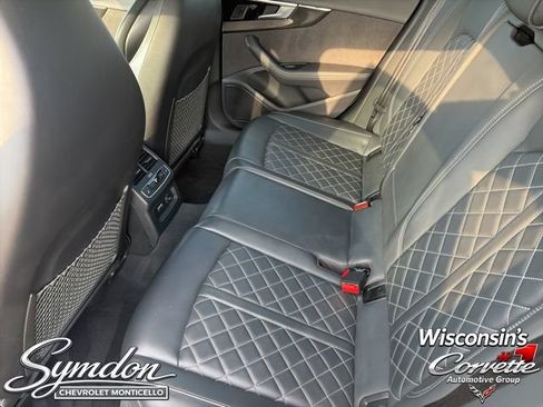 Used 2023 Audi S4 Prestige AWD/4WD image 18