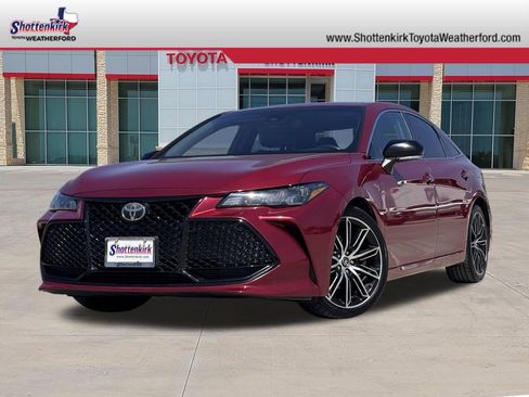 Used 2019 Toyota Avalon XSE w/ All Weather Liner Package image 1