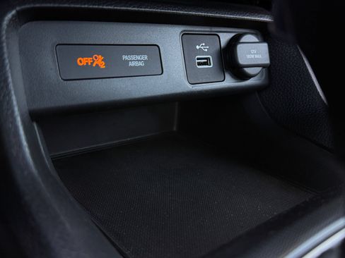 Used 2023 Honda Civic Sport image 28